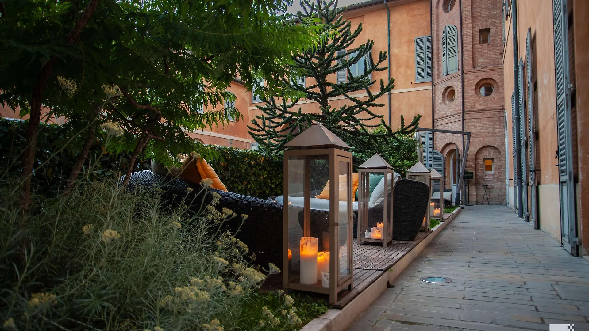 Palazzo Galletti Abbiosi Ravenna 3*,  Italien