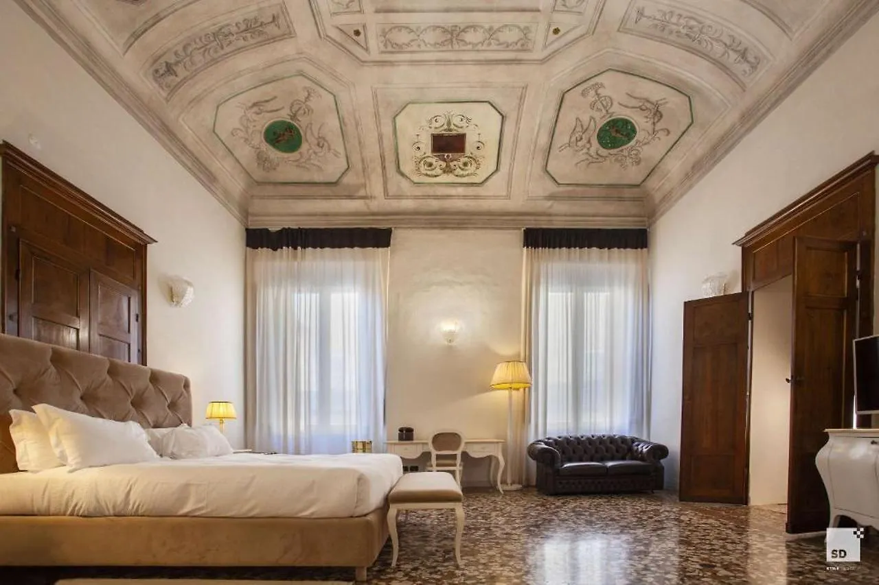 Palazzo Galletti Abbiosi Ravenna 3*,  Italien